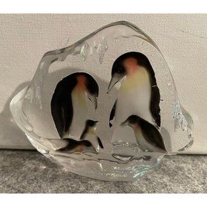 3-D Cut Crystal Penguin Family Paperweight  #1065